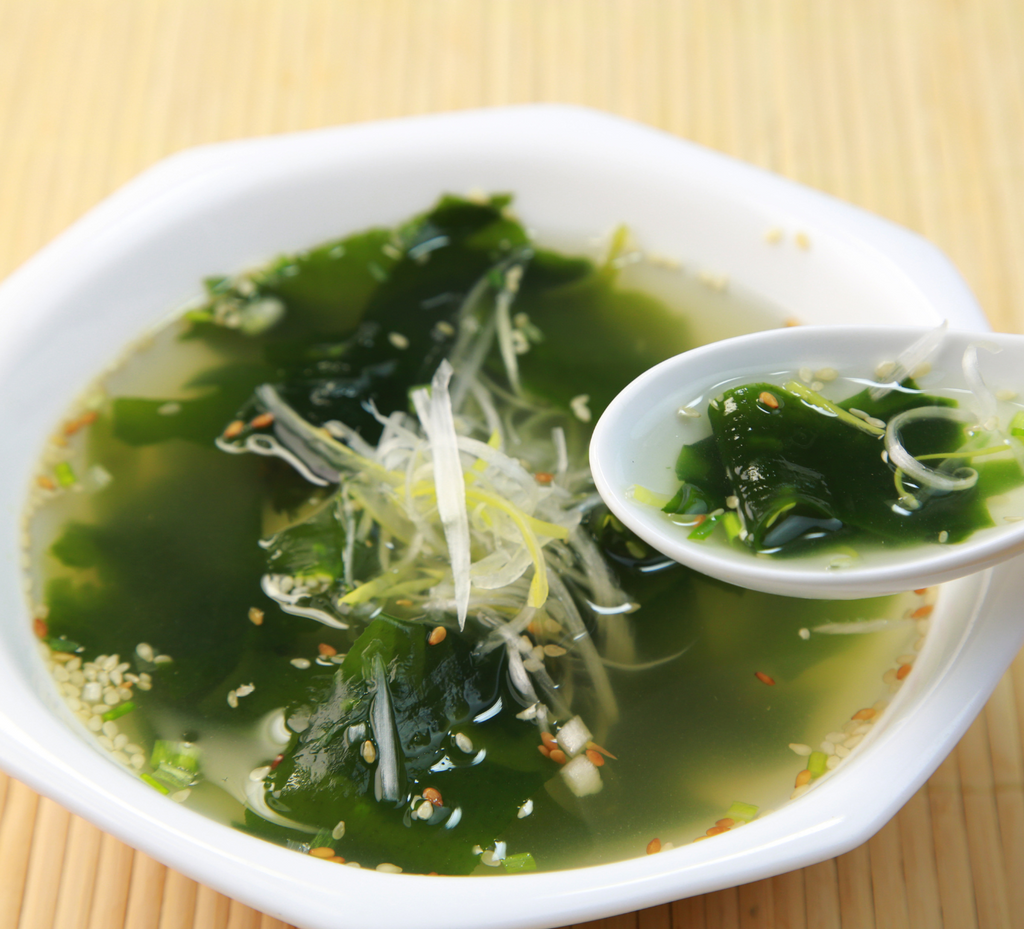 Nutritious Seaweed Soup