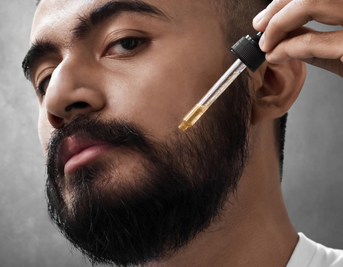 Why Are More Men Turning to Castor Oil for Grooming?
