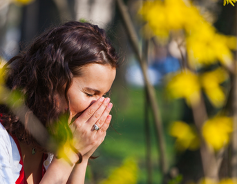 Herbal Prevention for Hay Fever and Summer Allergies