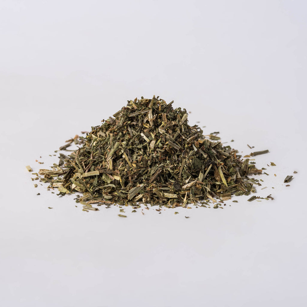 Cleavers Herb (Galium aparine) - Napiers